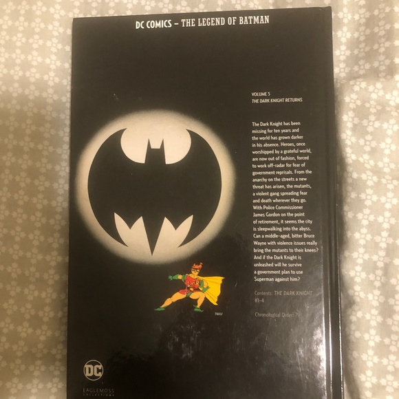 The dark knight returns graphic novel (DC comics) - Picture 2 of 3